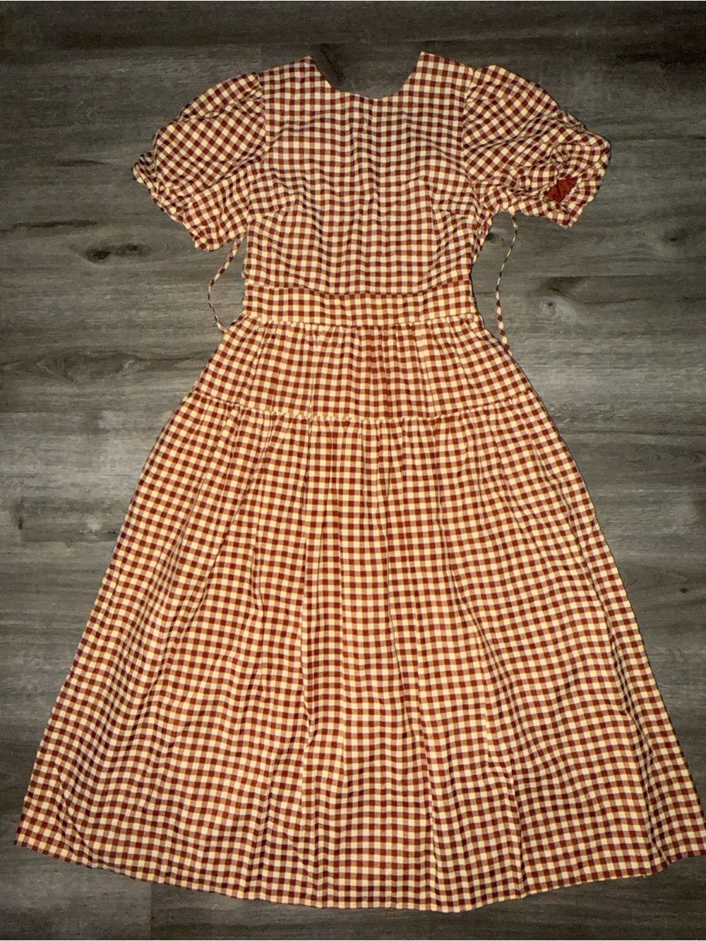 NWOT En Saison Juni Round Neck Bubble sleeve Midi Dress - Picture 3 of 13
